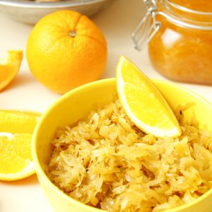 sauteti-kaposti-apelsinos